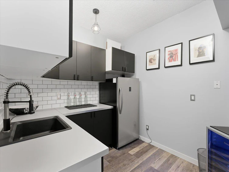 385 Hickey Drive, Coquitlam, BC, V3K 5Z4 - 28