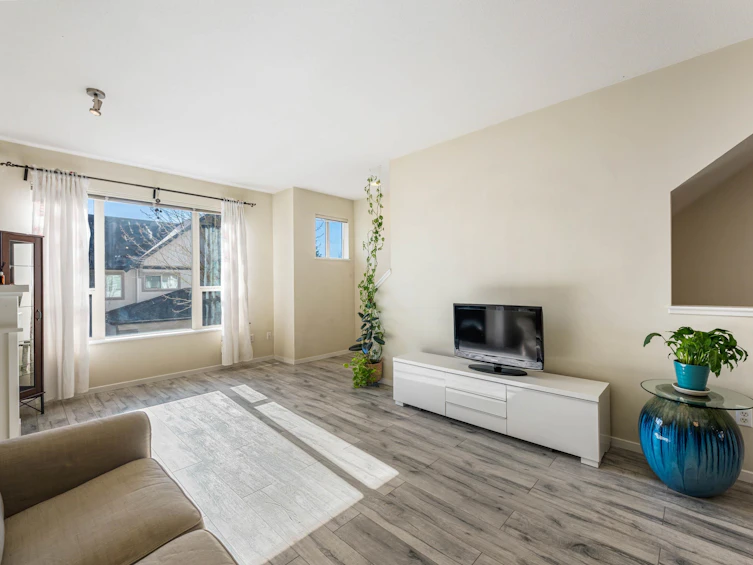 230-3105 Dayanee Springs Boulevard, Coquitlam, BC, V3E 0C2 - 6