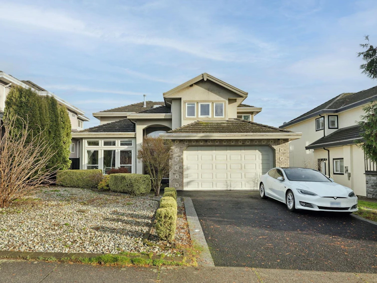 6740 150a Street, Surrey, BC, V3S 9G6