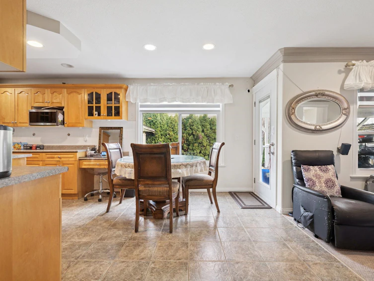 6740 150a Street, Surrey, BC, V3S 9G6 - 7