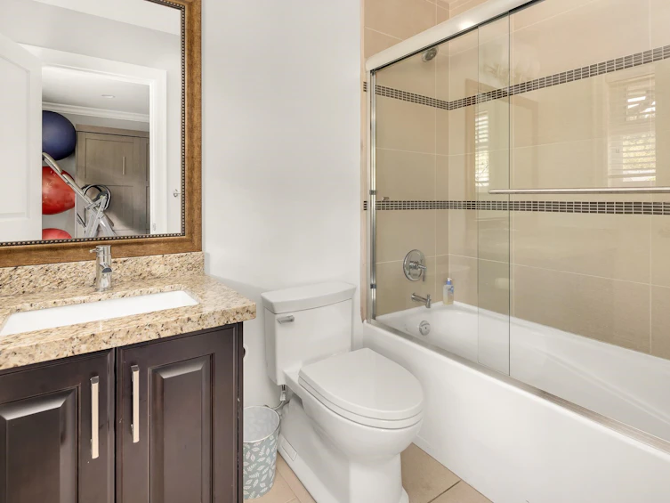 1020 Jay Crescent, Squamish, BC, V8B 0P2 - 5