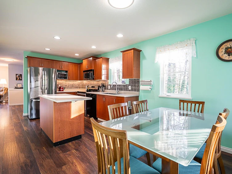 328-3000 Riverbend Drive, Coquitlam, BC, V3C 6R1 - 7