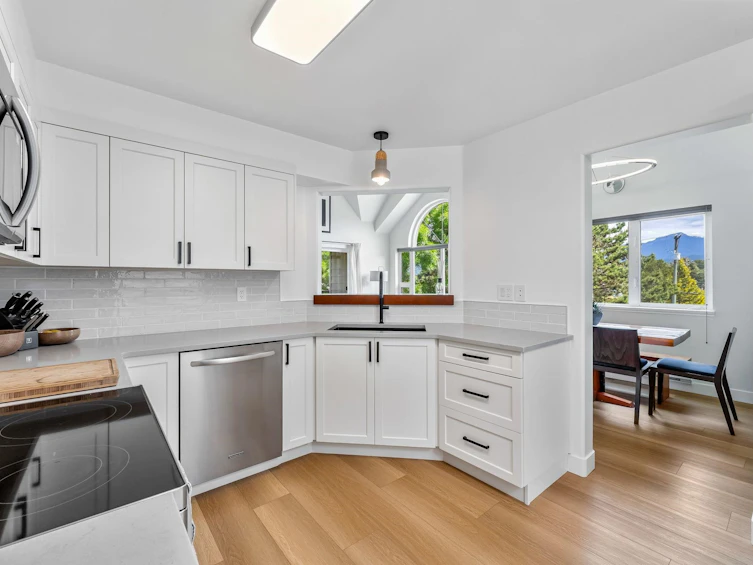 312-1466 Pemberton Avenue, Squamish, BC, V8B 0K1 - 8