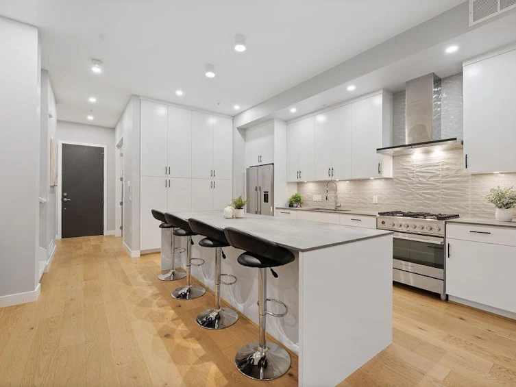 4684 Capilano Road, North Vancouver, BC, V7R 4K3 - 6