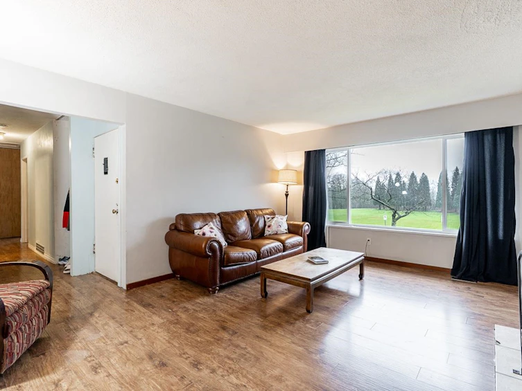 15058 Robin Crescent, Surrey, BC, V3R 4X8 - 4