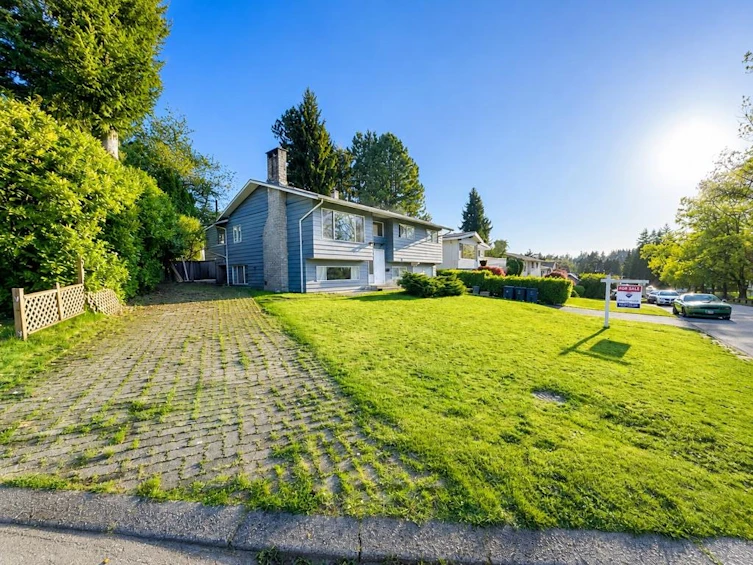 15058 Robin Crescent, Surrey, BC, V3R 4X8 - 2