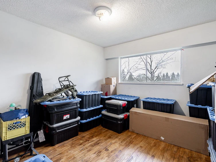 15058 Robin Crescent, Surrey, BC, V3R 4X8 - 17