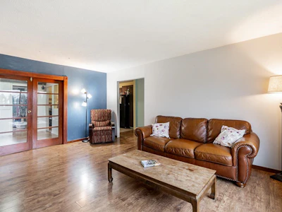 15058 Robin Crescent - 5