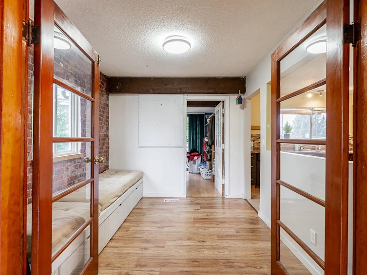 15058 Robin Crescent, Surrey, BC, V3R 4X8 - 6