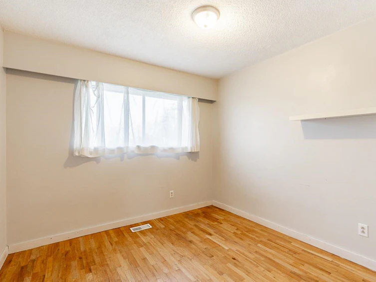 15058 Robin Crescent, Surrey, BC, V3R 4X8 - 16