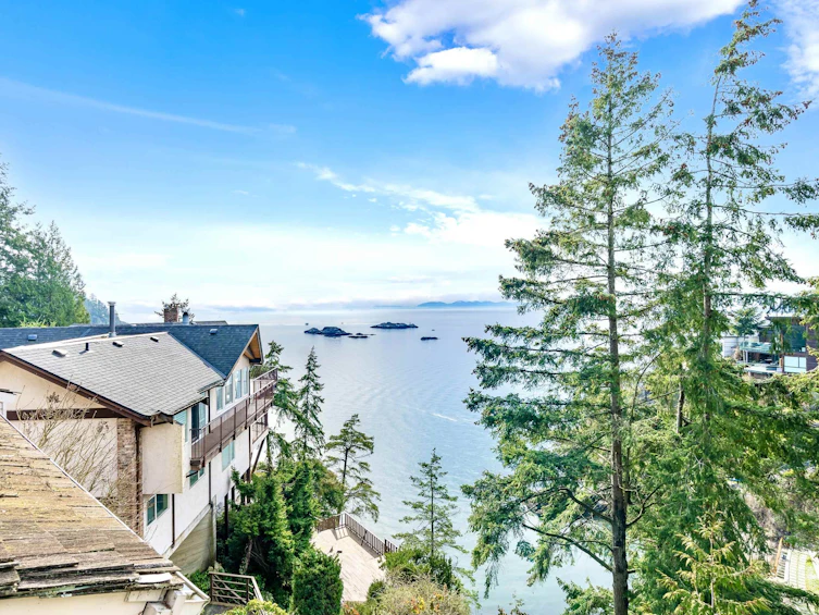 5295 Gulf Place, West Vancouver, BC, V7W 2V9 - 32