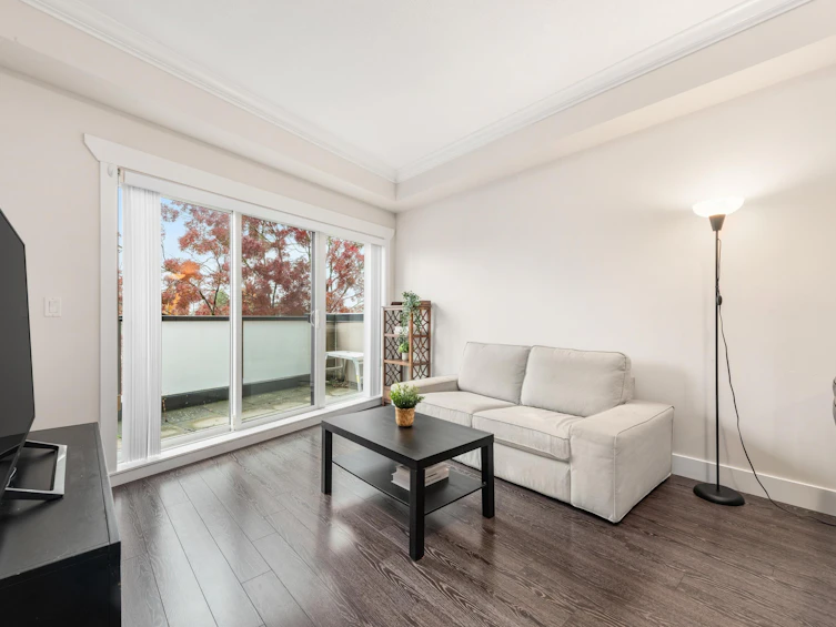 401-3437 Kingsway, Vancouver, BC, V5R 5L3 - 2