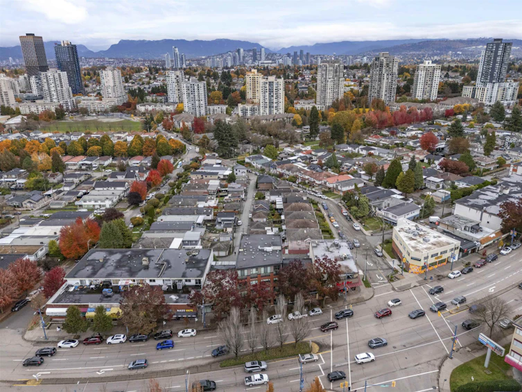 401-3437 Kingsway, Vancouver, BC, V5R 5L3 - 24