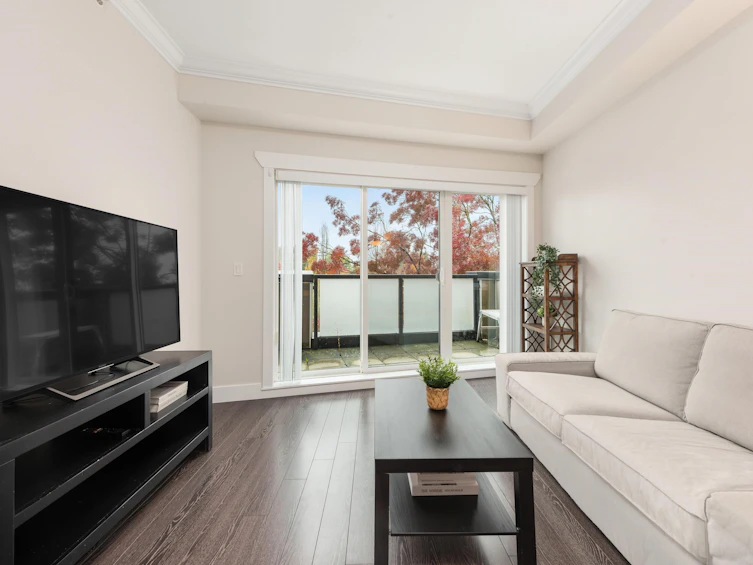 401-3437 Kingsway, Vancouver, BC, V5R 5L3 - 3