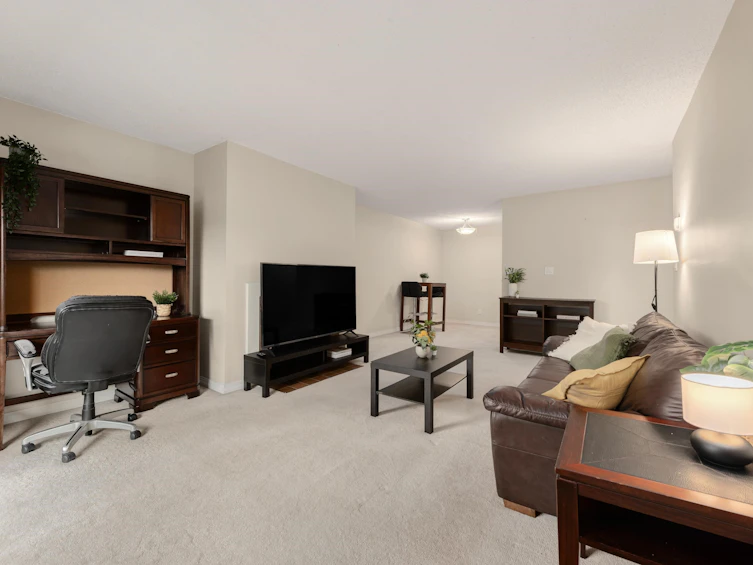 303-8600 Ackroyd Road, Richmond, BC, V6X 3G1 - 4