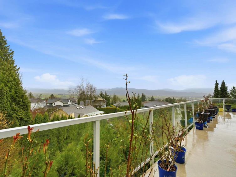 2247 Mountain Drive, Abbotsford, BC, V3G 1E4 - 21