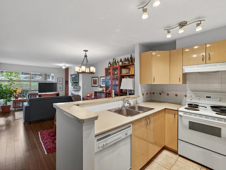 106-2983 W 4th Avenue, Vancouver, BC, V6K 1R5 - 7