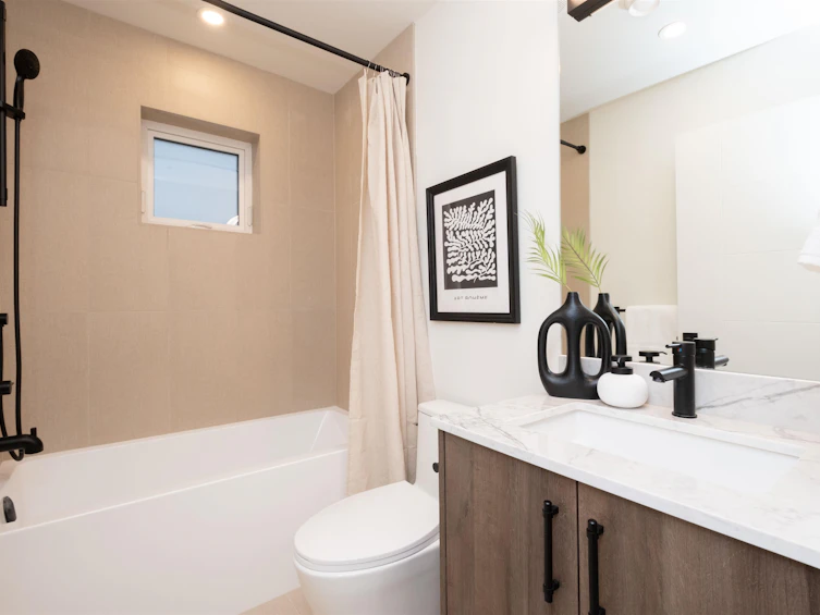3-2667 E Pender Street, Vancouver, BC, V5K 2B6 - 17