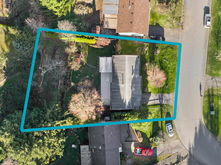 8317 Blueberry Drive, Mission, BC, V2V 5W4 - 2