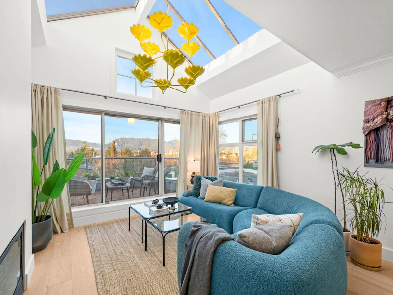 409 - 2250 W 3rd Avenue, Vancouver BC V6K 1L4