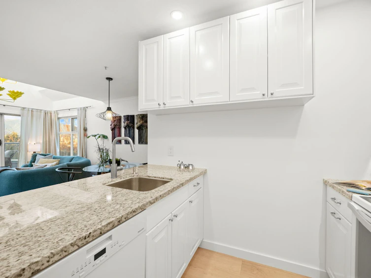 409-2250 W 3rd Avenue, Vancouver, BC, V6K 1L4 - 14