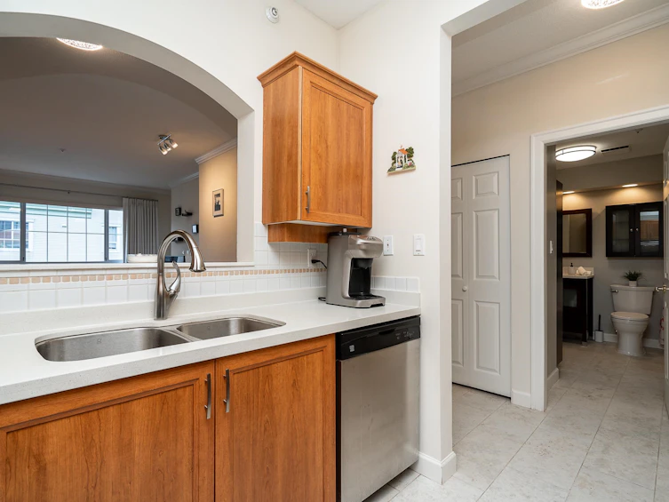 318-2985 Princess Crescent, Coquitlam, BC, V3B 7P3 - 8