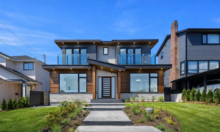 356 W 28th Street