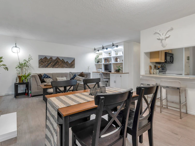 501-3771 Bartlett Court, Burnaby, BC, V3J 7G8 - 9