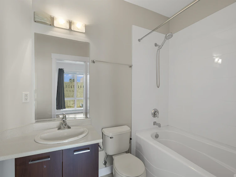 404-13339 102a, Surrey, BC, V3T 0C5 - 6