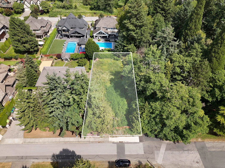 3862 156 Avenue, Surrey, BC, V3Z 0G7 - 3