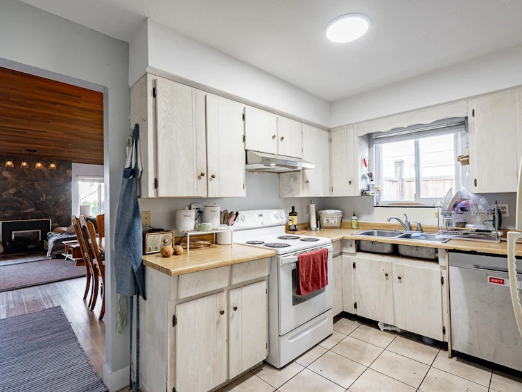 14478 85a Avenue, Surrey, BC, V3S 5T6 - 3