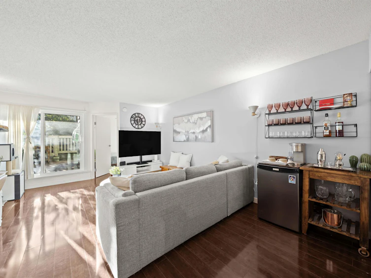 114-1545 E 2nd Avenue, Vancouver, BC, V5N 1C8 - 12