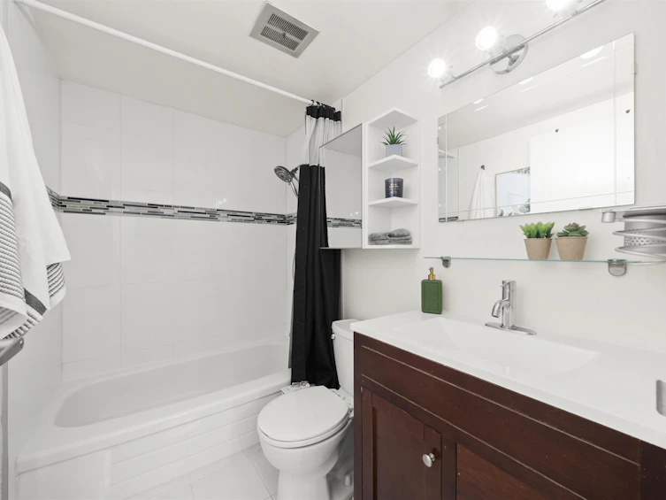 114-1545 E 2nd Avenue, Vancouver, BC, V5N 1C8 - 18