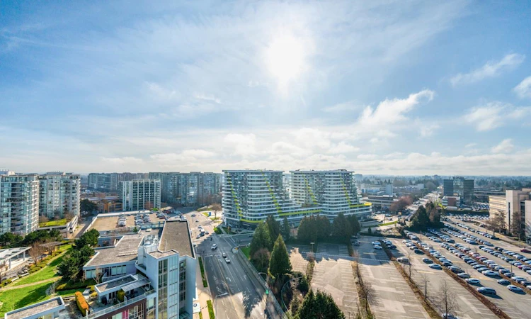 1708-6971 Elmbridge Way