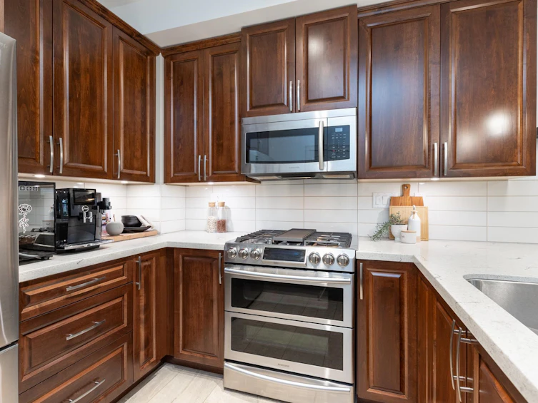 A102-20716 Willoughby Town Centre Drive, Langley, BC, V2Y 3J7 - 11
