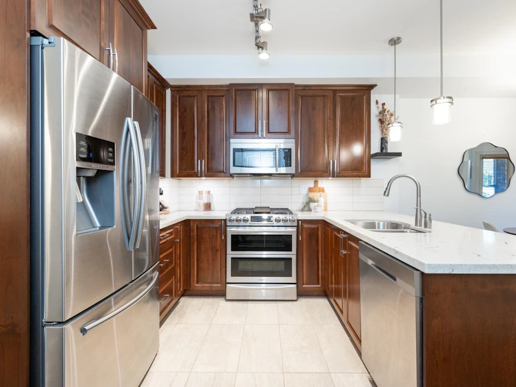 A102-20716 Willoughby Town Centre Drive, Langley, BC, V2Y 3J7 - 10