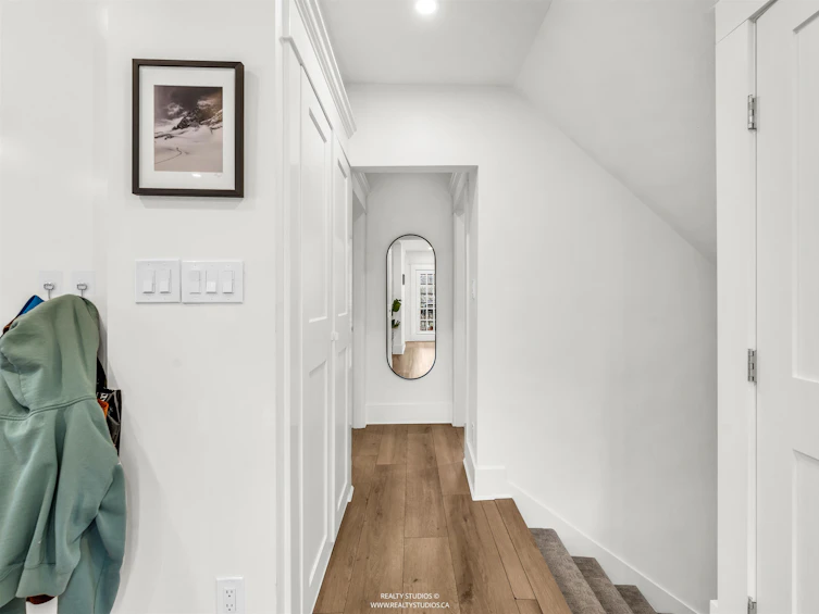 354 W 15th Avenue, Vancouver, BC, V5Y 1Y2 - 2