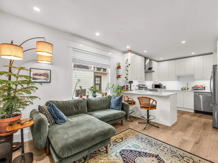 354 W 15th Avenue, Vancouver, BC, V5Y 1Y2 - 4