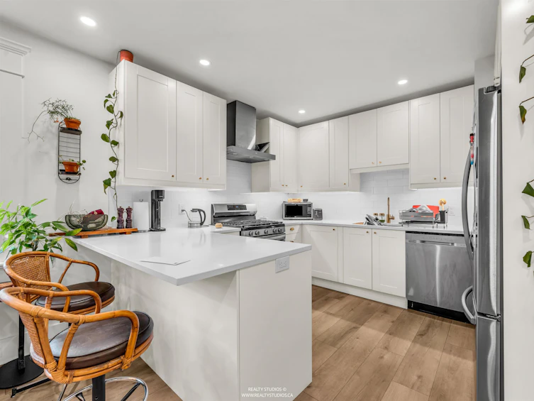 354 W 15th Avenue, Vancouver, BC, V5Y 1Y2 - 6
