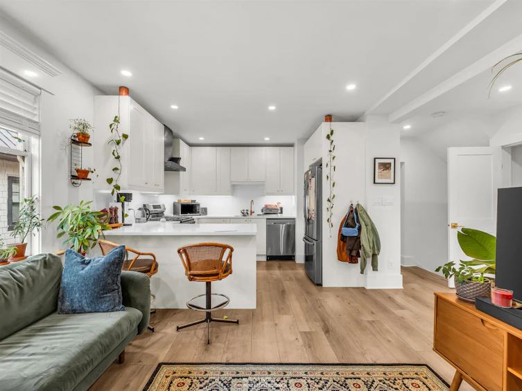354 W 15th Avenue, Vancouver, BC, V5Y 1Y2 - 5