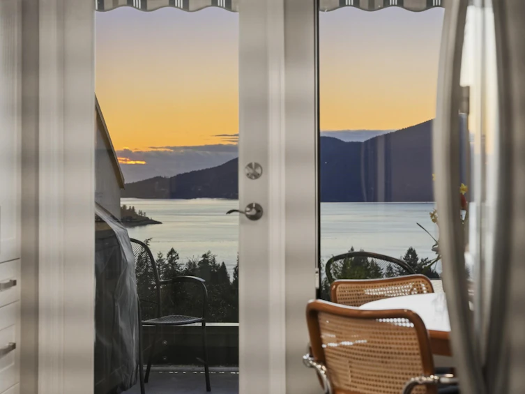 5307 Aspen Drive, West Vancouver, BC, V7W 3C8 - 15