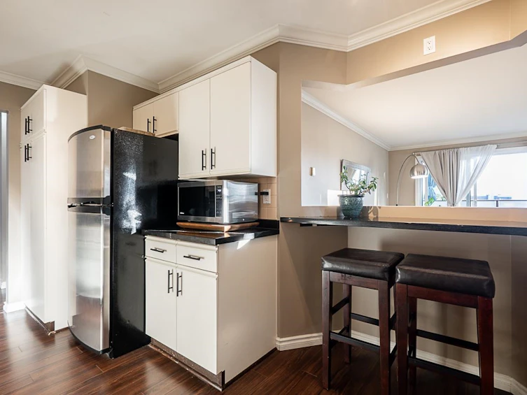 313-1830 E Southmere Crescent, Surrey, BC, V4A 9C2 - 6