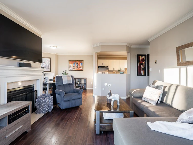 313-1830 E Southmere Crescent, Surrey, BC, V4A 9C2 - 3