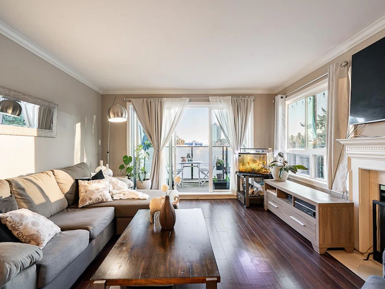 313-1830 E Southmere Crescent, Surrey, BC, V4A 9C2