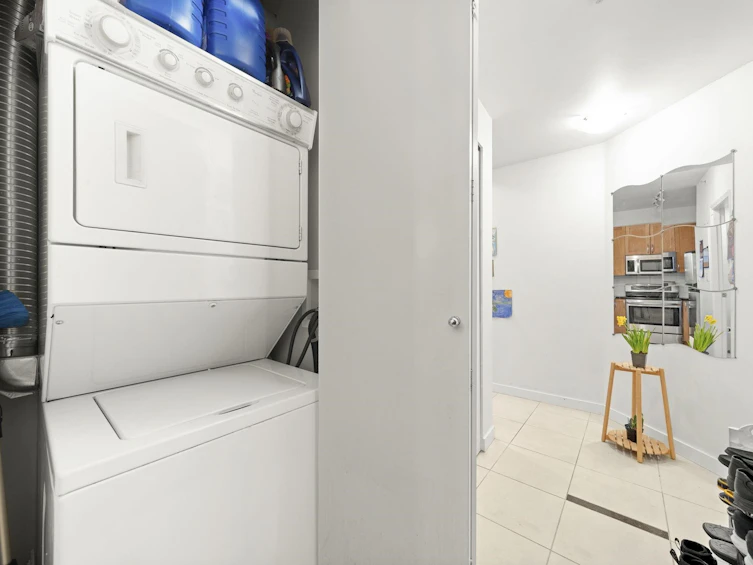 1205-6823 Station Hill Drive, Burnaby, BC, V3N 0A9 - 10