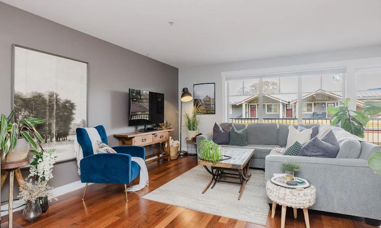 105-414 Gower Point Road