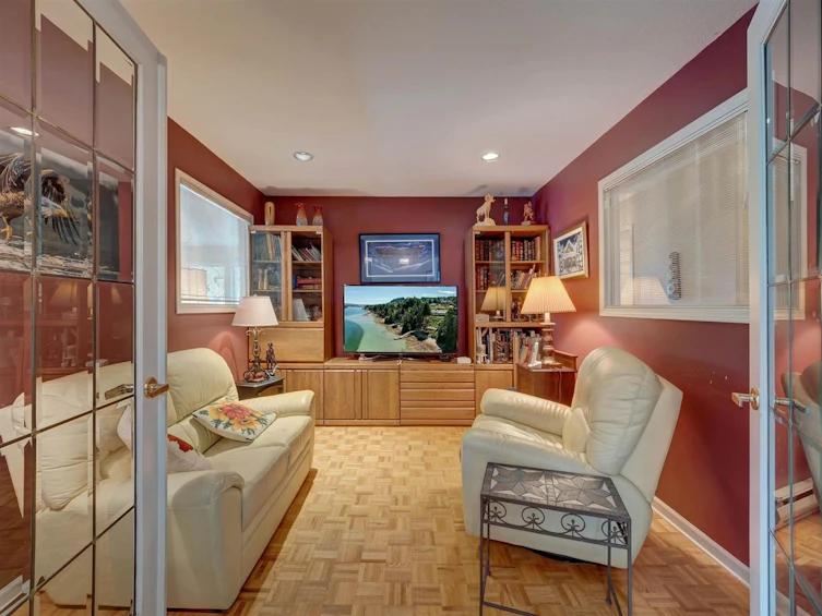 6448 N Gale Avenue, Sechelt, BC, V7Z 0L1 - 27