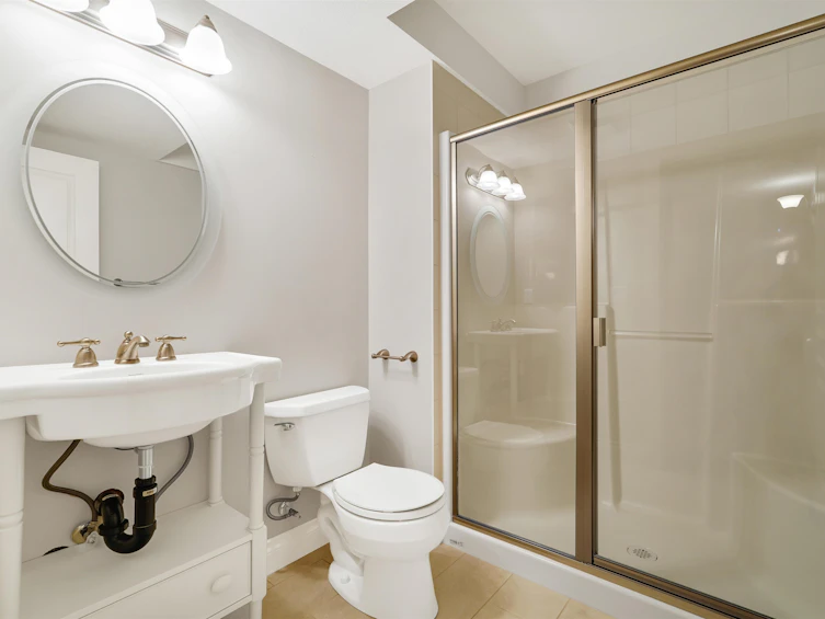 2052 128a Street, Surrey, BC, V4A 0A4 - 33