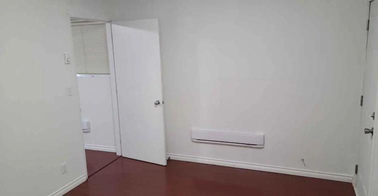 38xx Windermere Street, Vancouver, BC, V5R 2G4 - 4