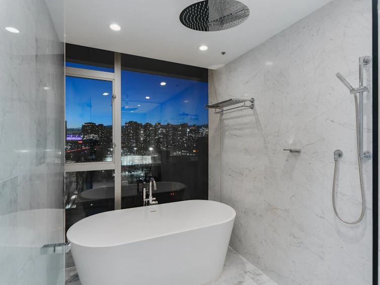 801-221 Union Street, Vancouver, BC, V6A 0B4 - 27